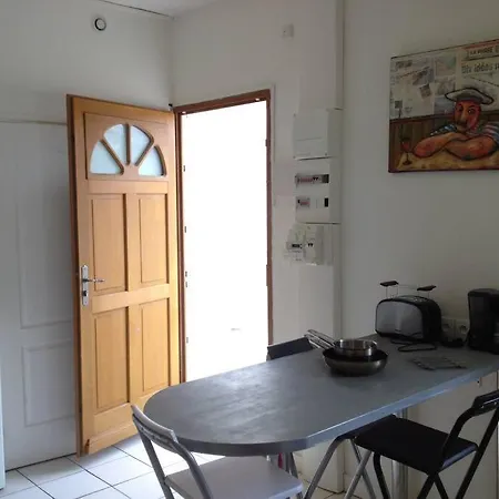 Studio Rdc Avec Terrasse Ensoleillee La Rochelle (Charente-Maritime)