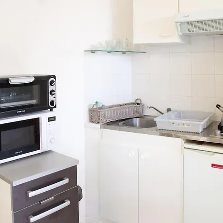 Apartamento Studio Rdc Avec Terrasse Ensoleillee La Rochelle (Charente-Maritime)